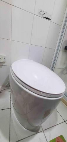 榮鑫居家水電維修 - 智能馬桶安裝