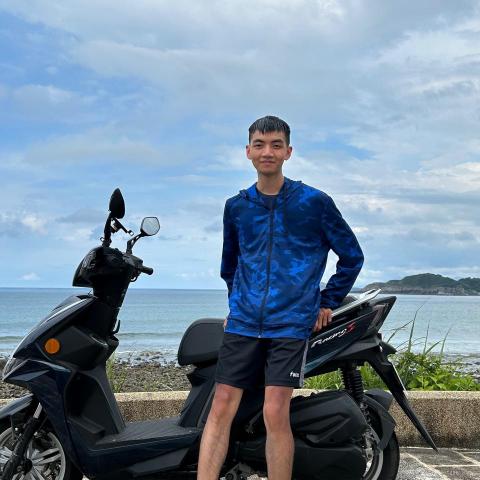 提供學撞球服務的專家林建瑄