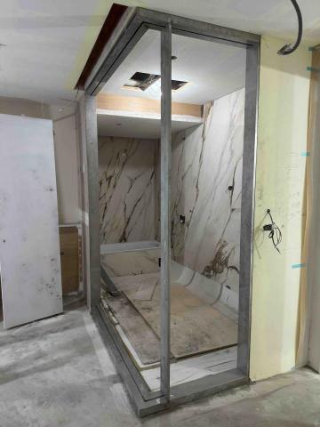 簡意金屬工程 - 玻璃固定匡