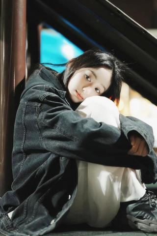 林伯倫 - 情緒人像
這陣子的遭遇
讓人心累