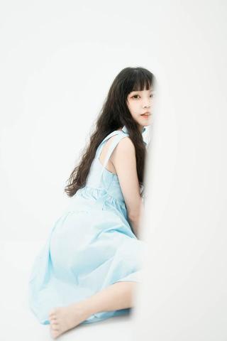 林伯倫 - 人物寫真
白
無瑕疵
美麗無暇