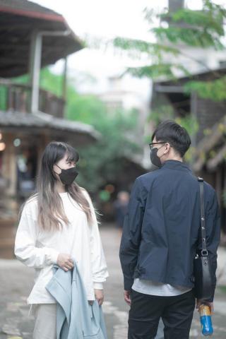 林伯倫 - 情侶寫真