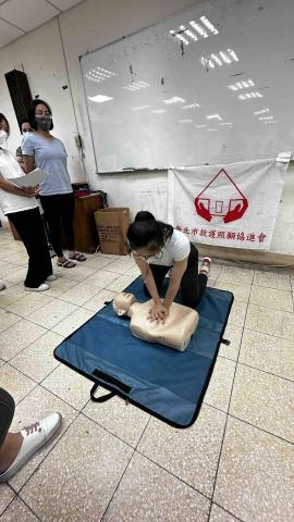 Anisha - CPR & AED進修 Anisha - CPR & AED進修