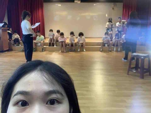 王奕晴 - 參加快樂國小英語戲劇營活動