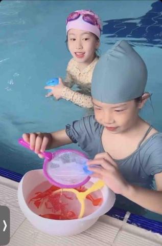 含含教練 - 小孩游泳課程