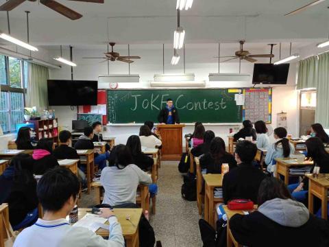 謝廷廣 - 英語笑話活動 