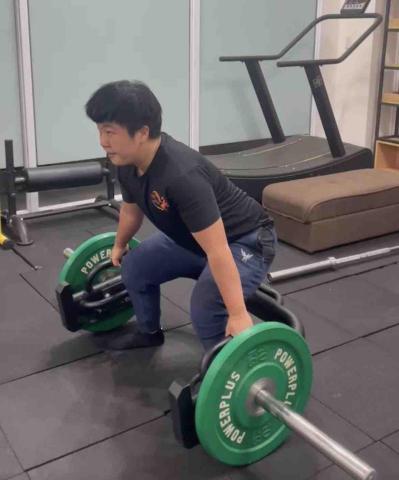 文6教練-肌力&體態改造&減脂 - 