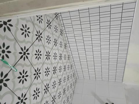 興隆裝修工程 - 壁磚混貼