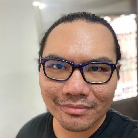 提供外送員服務的專家信志潘