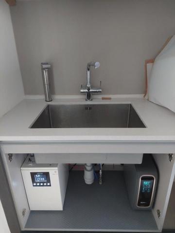 水豚君淨水 - 台灣加熱器精品，整支不鏽鋼電控龍頭
質感才能襯托品味