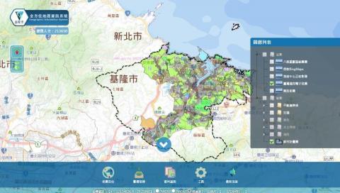 李承祐 - 收納基隆全市10大類相關圖資，並熟稔應用CRUD於地政專業領域，開發業界鮮少的地籍圖解譯程式

以資安中級規範規劃系統整體架構，並運用各項弱點掃描、滲透測試及壓力測試軟體進行資安風險檢核

以RWD建構全方位便民系統服務，供民眾隨時隨時於各項平台進行查閱使用