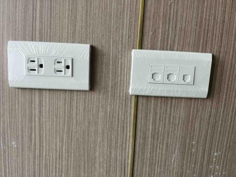 花蓮阿比水電 - 電源插座 電話 網路資訊插座