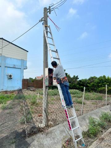 啊鋮 - 施工電錶