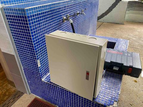 花蓮阿比水電 - 壁掛鐵箱