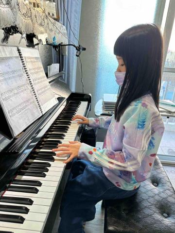 雅蓉老師-鳳山衛武營（鋼琴、小提琴） - 