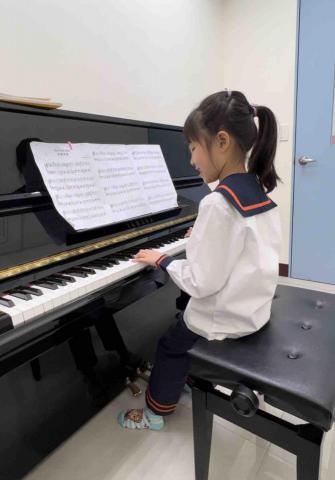 李志豪 - 開心的彈琴