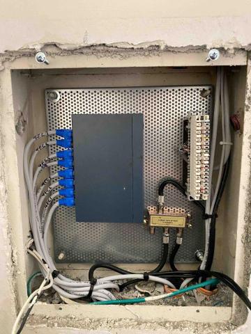 鴻職科技有限公司 - 