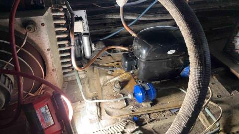 彭先生 - 更換壓縮機