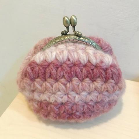 紗紗手作 - 花瓣針口金包