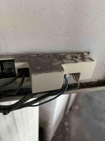 彭先生 - 溫控故障更換溫控