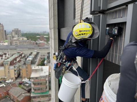 大繩外牆防水工程 - 帷幕加固工程