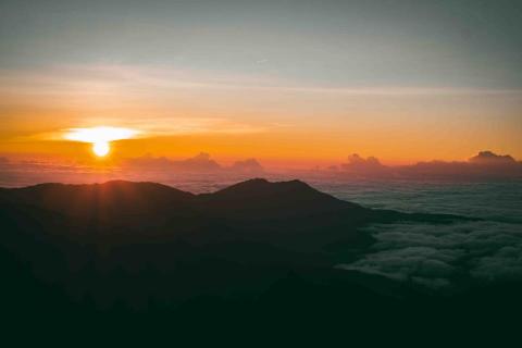 Kuan - 嘉明湖日出