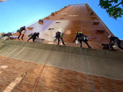 大繩外牆防水工程 - 外牆防水工程
