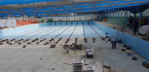 鴻德工程行 - 貼磁磚