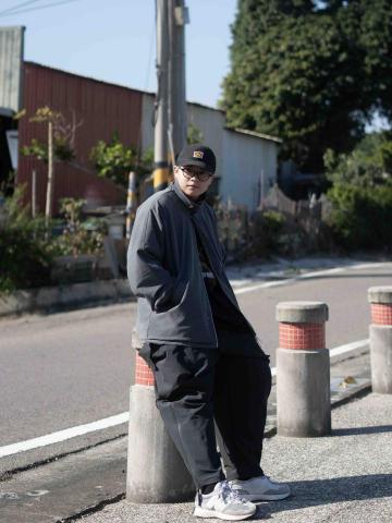 提供電繪板是什麼服務的專家鄭澤謙