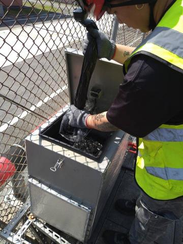 林育洲 - 軌道潤滑系統設備-油箱