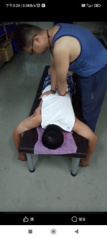 筋愛湧傳統整復推拿刮痧館 - 腰背部疼痛的處理