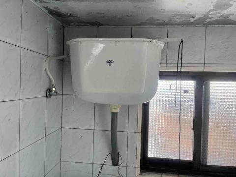 軍達水電行 - 更換水箱另件