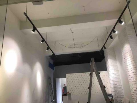 巨威油漆工程 - 