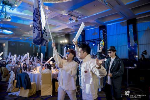 Sunny Lee(曉風中的晴天日記) - 公司尾牙拍攝 Sunny Lee(曉風中的晴天日記) - 公司尾牙拍攝