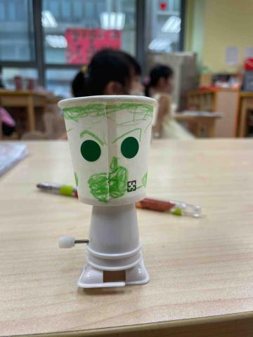 留雯祺 - 擔任才藝班助教時，兒童的作品