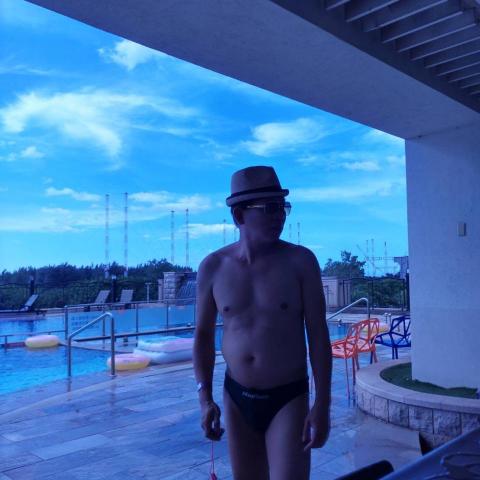 提供國標舞找舞伴服務的專家michael vov