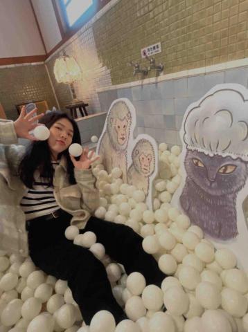 提供美術學校服務的專家琦琦老師