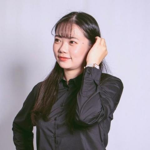 提供制作卡片服務的專家Nancy