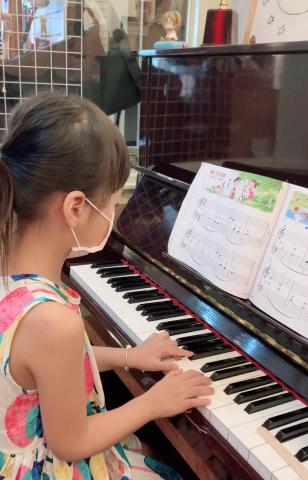 昭汝老師 - 國小初階鋼琴