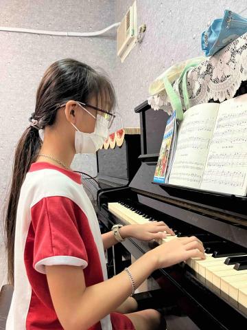 I-Ling Chen 鋼琴、大提琴、幼兒啟蒙教學 - 