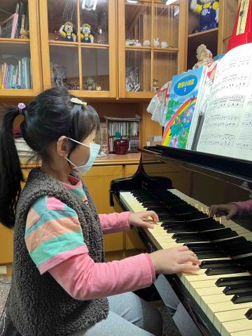 I-Ling Chen 鋼琴、大提琴、幼兒啟蒙教學 - 鋼琴教學