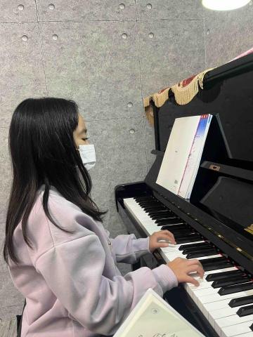 I-Ling Chen 鋼琴、大提琴、幼兒啟蒙教學 - 