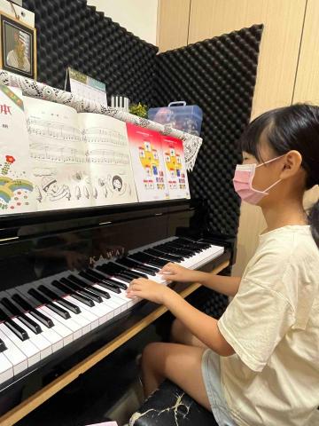 I-Ling Chen 鋼琴、大提琴、幼兒啟蒙教學 - 
