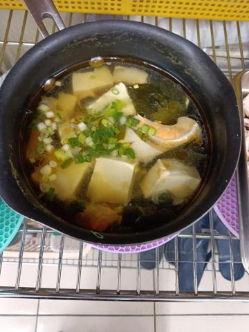 健康樹 客製化家庭菜宅配服務 - 鮭魚豆腐湯