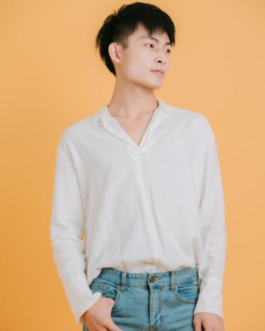 謝育庭 韓文翻譯/韓文家教 - 