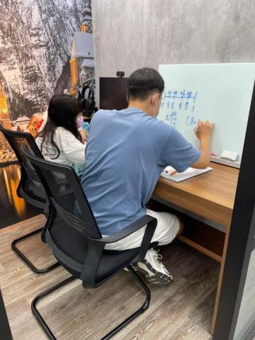 魏廷威 - 上課照