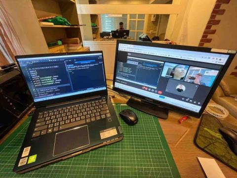 亞太智高機器人 - 