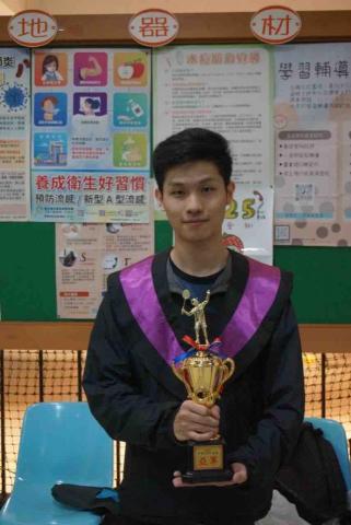 梓榆 Vincent - 大學羽球比賽亞軍