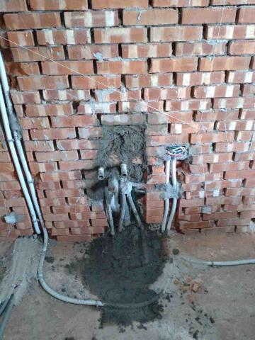 鋐勝水電工程行 - 廚房冷熱水管路 電管路 更新工程