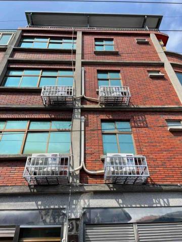 環球電器行 - 室外機安裝